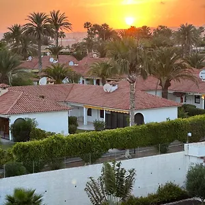  Apartamento With A View - Playa Del Inglés, Taidia